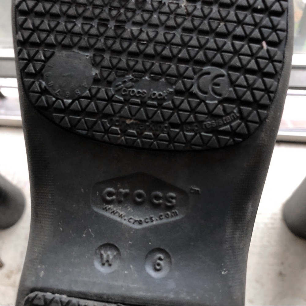 Black Croc Clogs - image 8